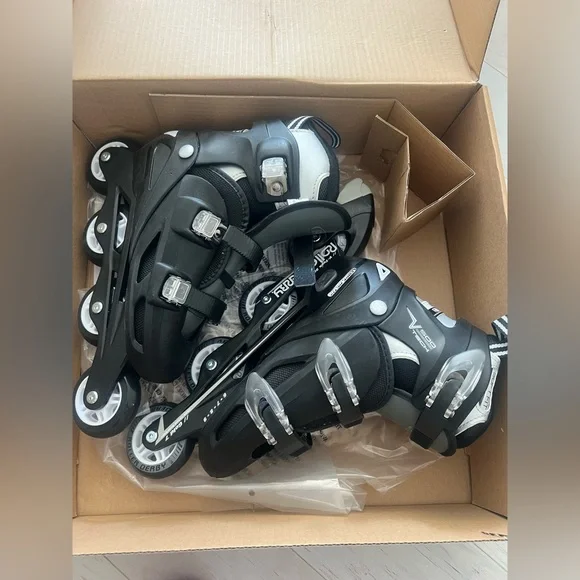 Roller Derby V-Tech 500 Inline Skates - Picture 2 of 16